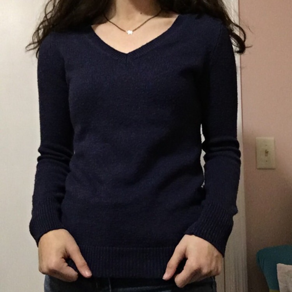 Old Navy navy sweater